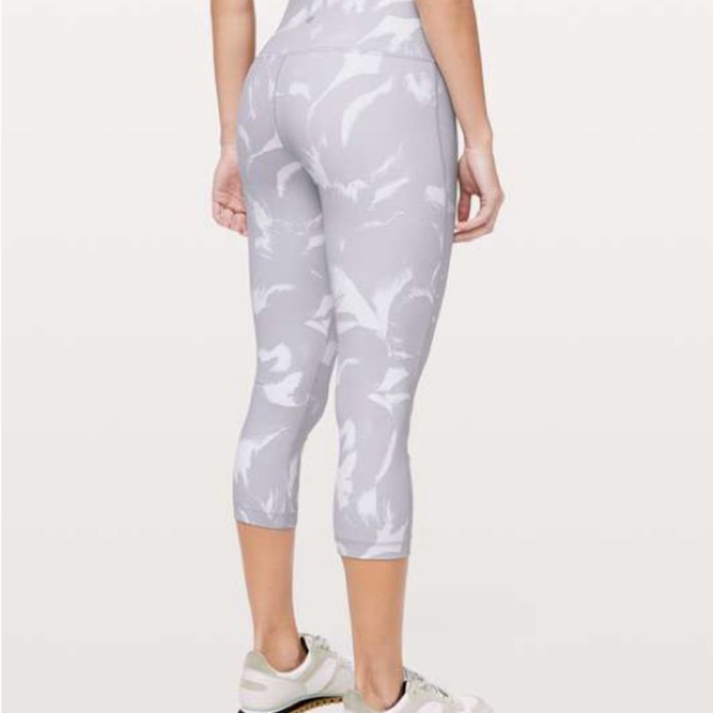 Lululemon Wunder Under HR Crop 21”
